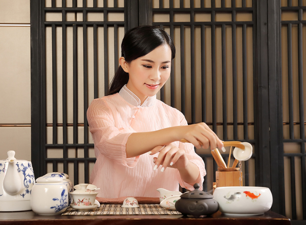 经常去广州花都靠谱男士会馆，这家私藏已久的店推荐给你